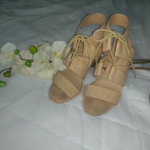 Strap Slipper size 7